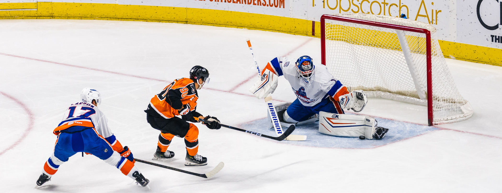 Islanders Drop Home Contest to Phantoms, Lose 6-2