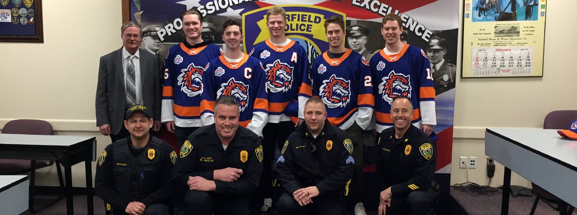 Sound Tigers Thank Local First Responders