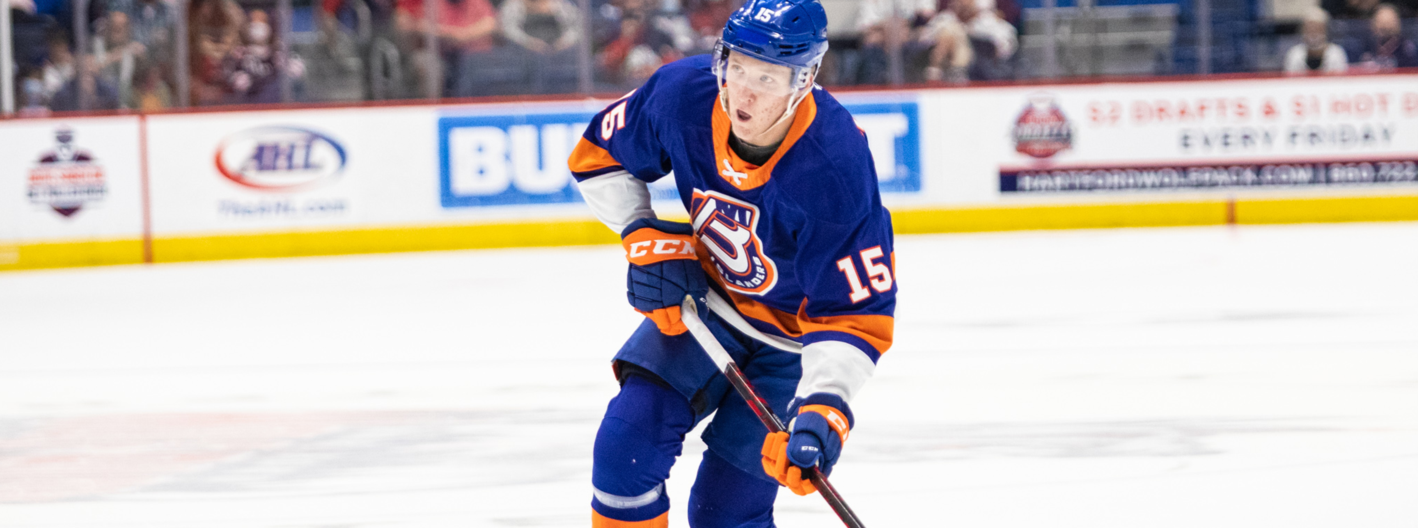 Islanders Continue Opening Weekend in Providence