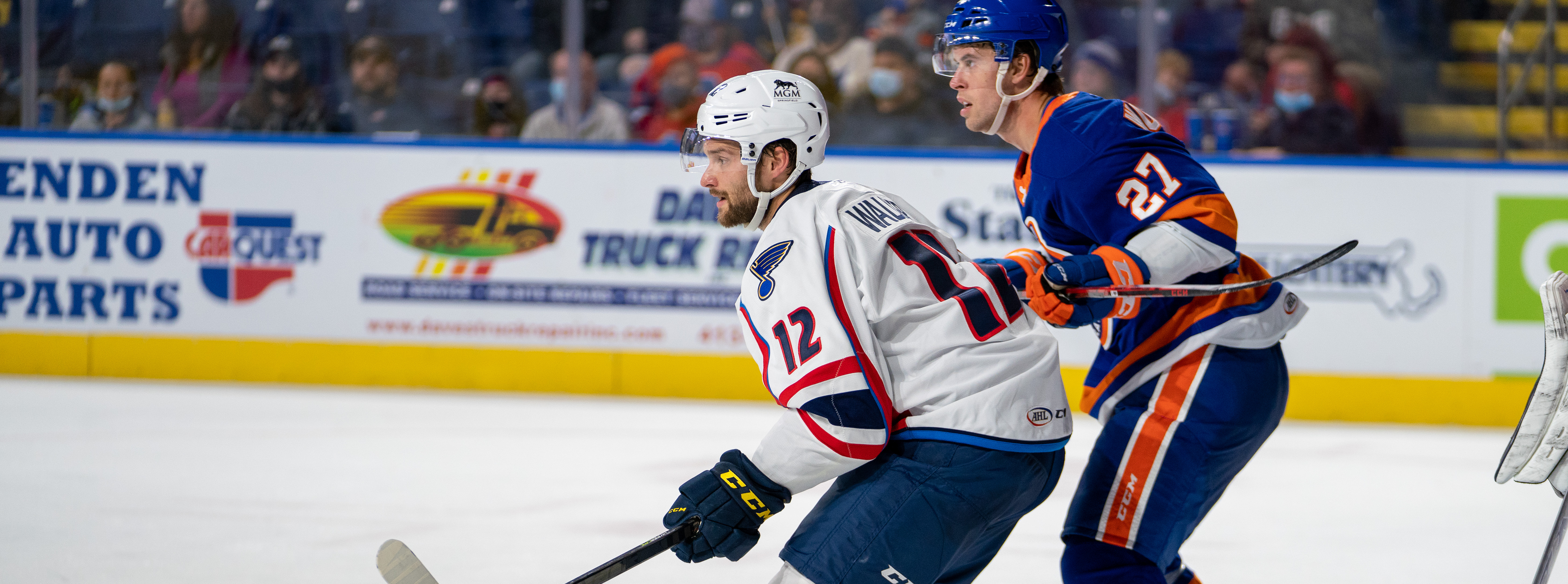 Islanders Face Thunderbirds Tonight