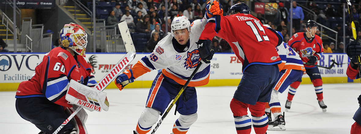 Sound Tigers Beat T-Birds in Front of 6,327 Fans