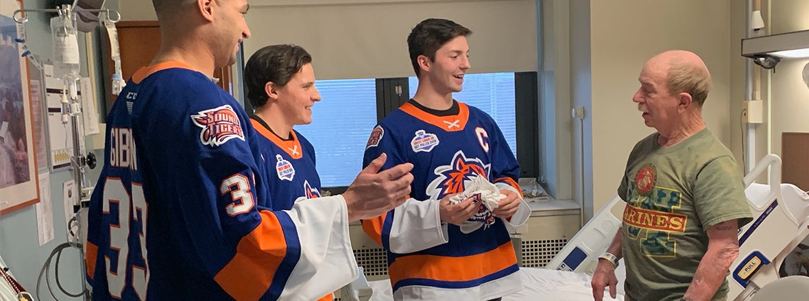 Sound Tigers Thank Veterans Prior to Holiday