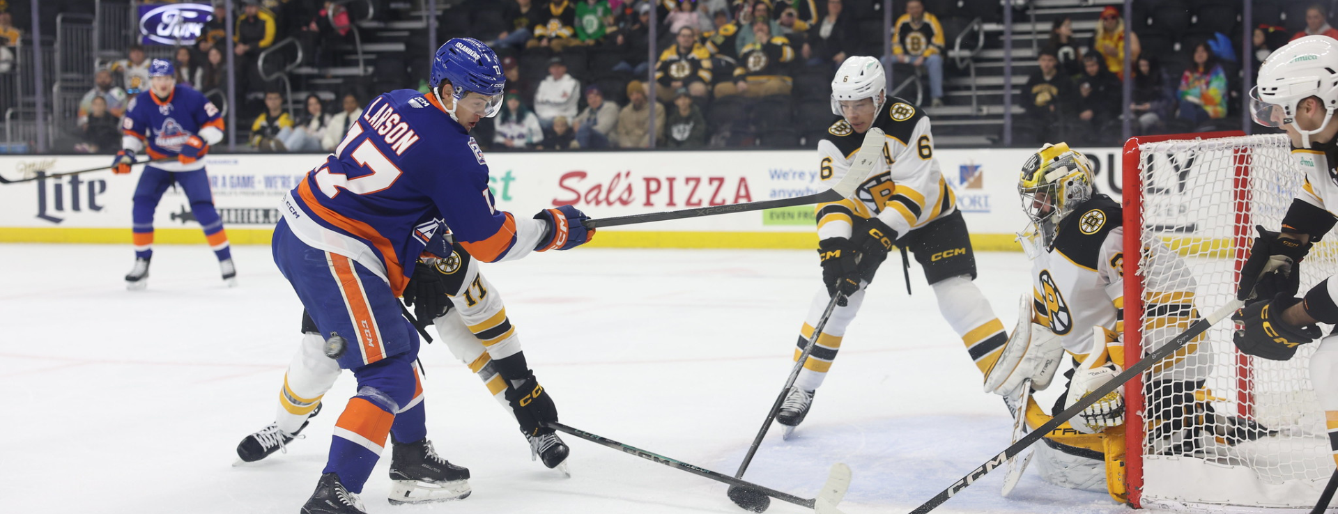 Islanders Drop Road Contest to Bruins, 4-1