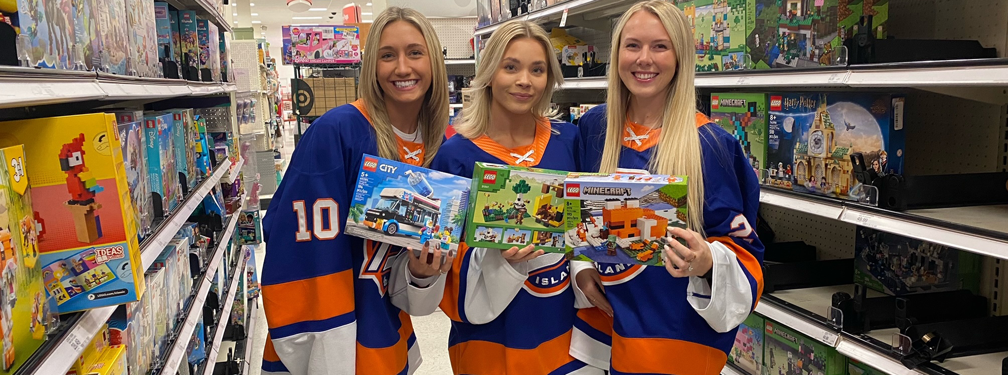 Isles' Wives and Girlfriends Shop for a Cause